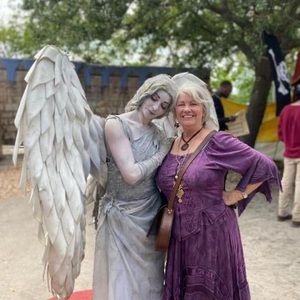 Meet your Posher, Cindy